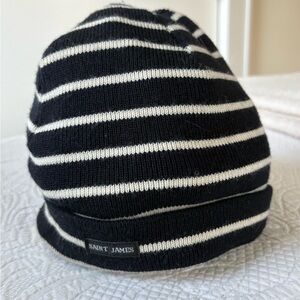 Saint James beanie.